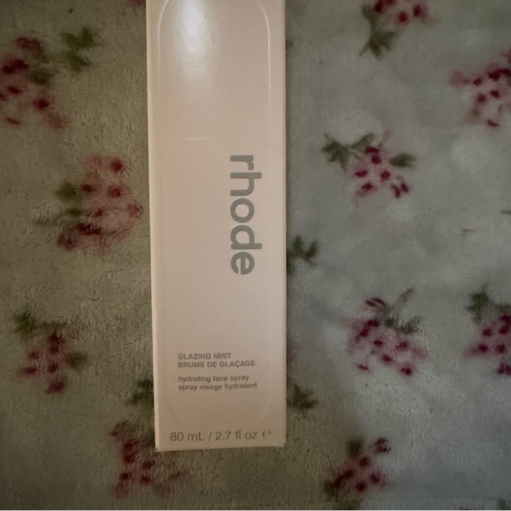 RHODE Hydrating Face Spray in Cream Packaging
